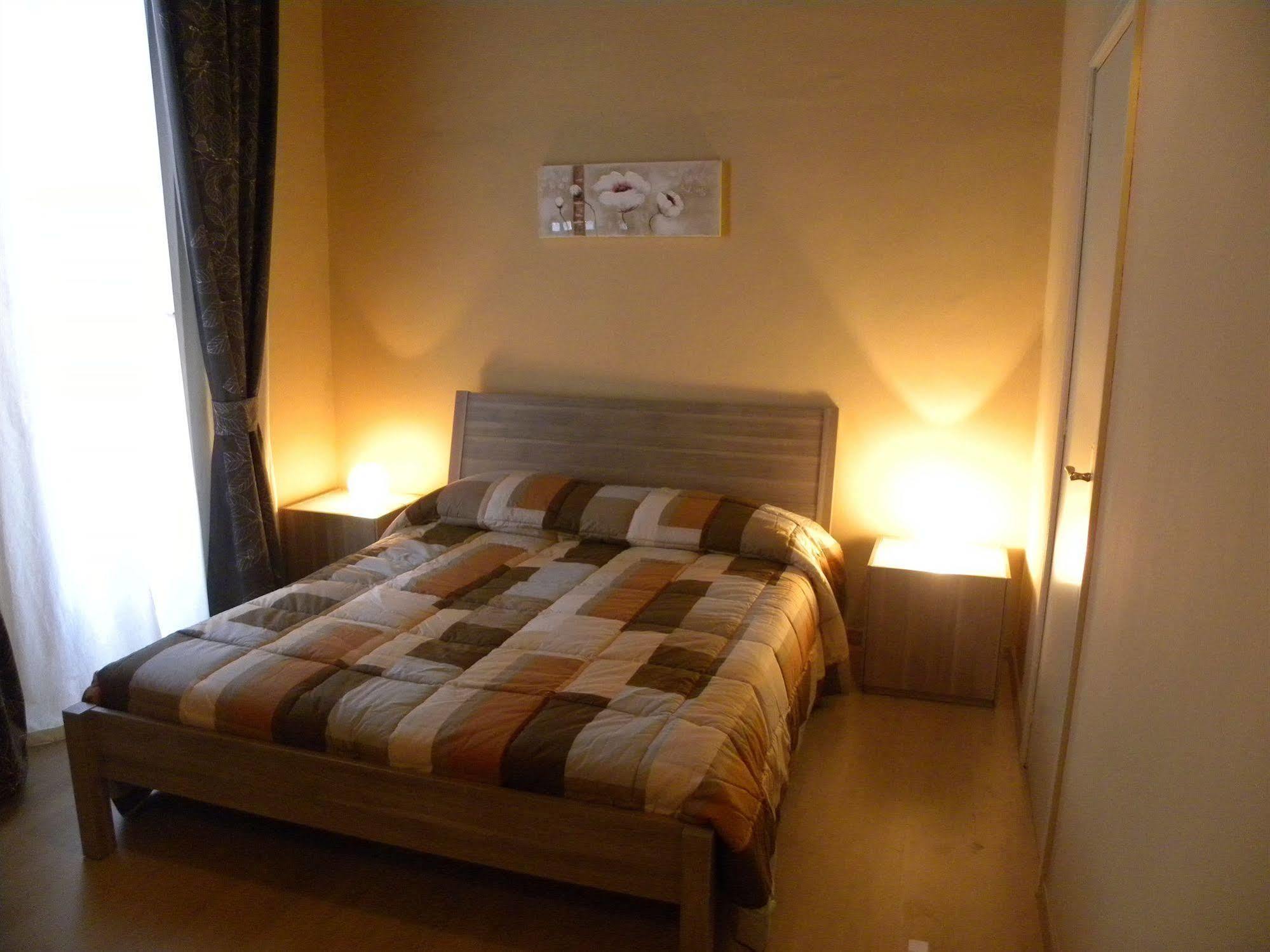 B&B Residenza Umberto CTA Exterior foto